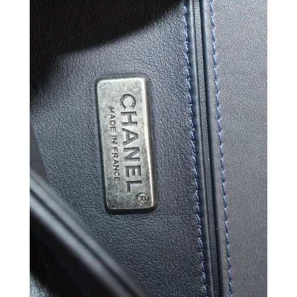 Chanel Medium Boy Flap Bag in Navy Blue Python Leather - Picture 9 of 10